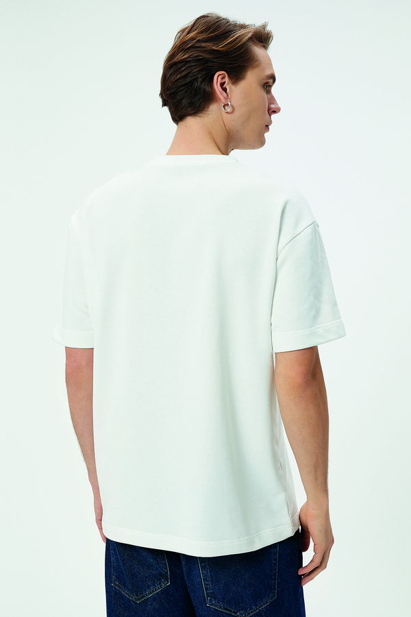 Koton Bisiklet Yaka Oversize T-shirt BEYAZ