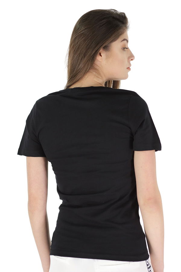 V Yaka T-shirt V Yaka T-shirt