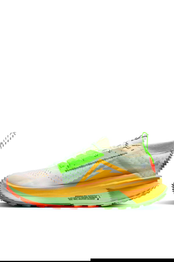 Nike W Zoomx Zegama Trail 2 Kadın Spor Ayakkabı Beyaz Nike W Zoomx Zegama Trail 2 Kadın Spor Ayakkabı Beyaz