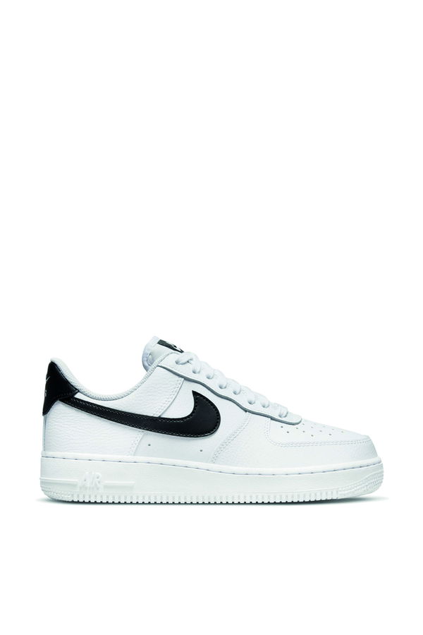 Nike Air Force 1 07 Kadın Spor Ayakkabı BEYAZSİYAH