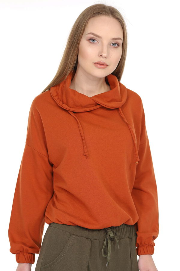Yaka Bağcıklı Lastikli Sweat KREMİT Yaka Bağcıklı Lastikli Sweat KREMİT