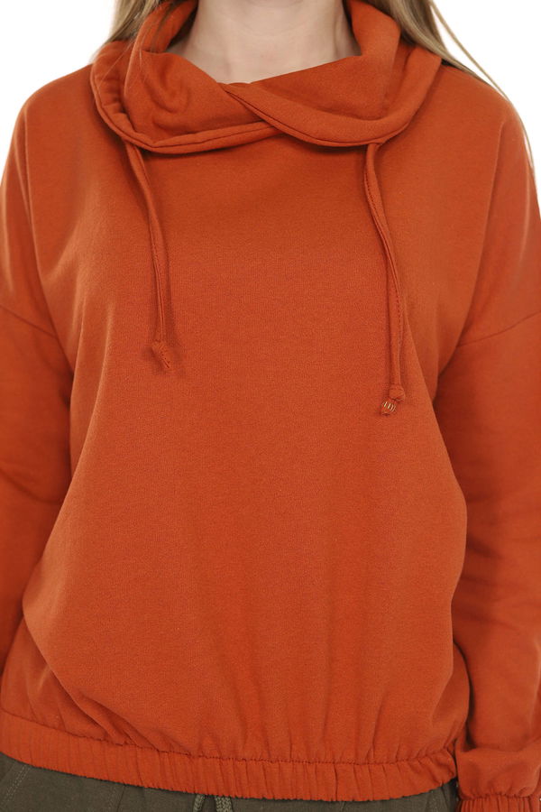 Yaka Bağcıklı Lastikli Sweat KREMİT Yaka Bağcıklı Lastikli Sweat KREMİT