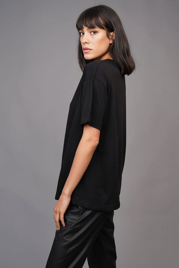 Yaka Zincirli T-shirt SIYAH Yaka Zincirli T-shirt SIYAH