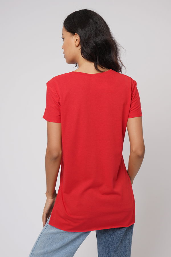 Yan Yırtmaçlı T-shirt Yan Yırtmaçlı T-shirt
